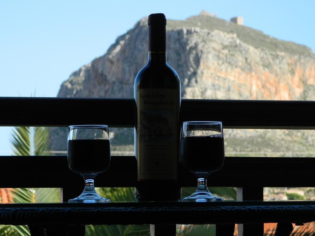 The Flower Of Monemvasia Hotel Buitenkant foto